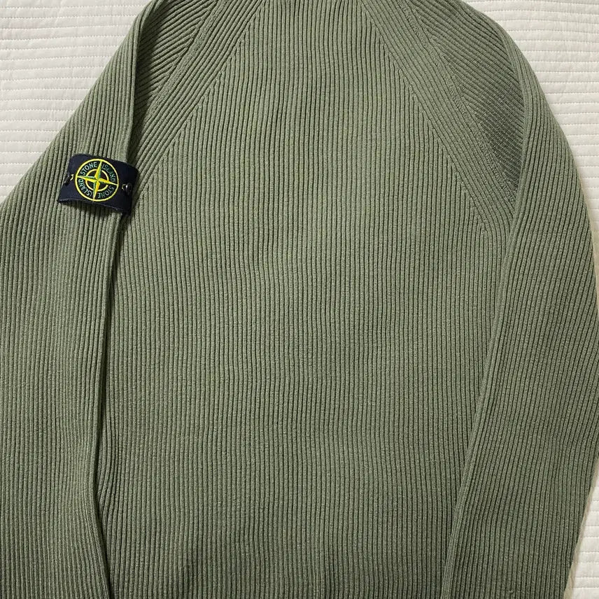 [SOLD OUT] [SSS급] 스톤아일랜드 울 골지 니트 L 밀리터리 그린