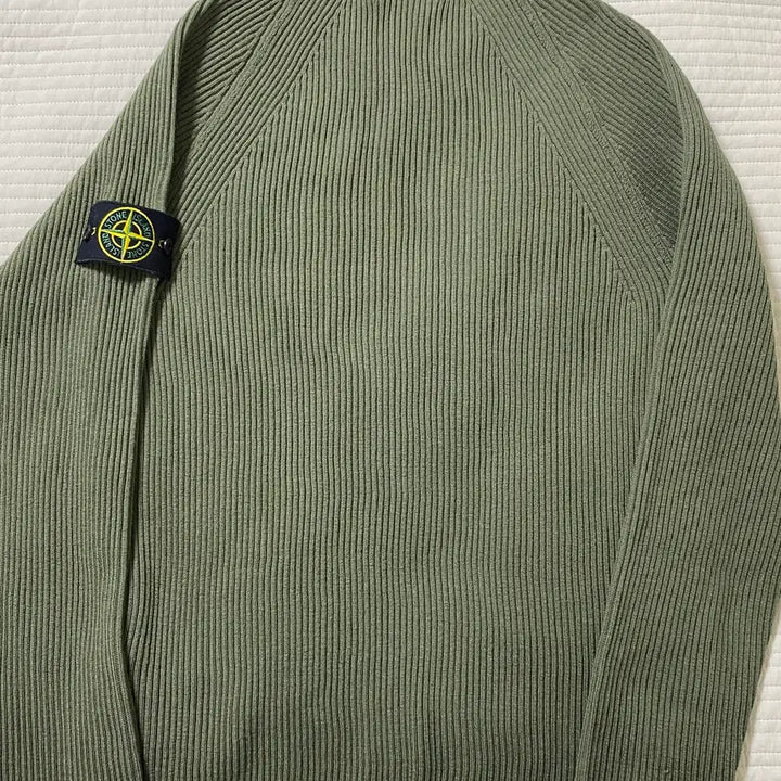 [SOLD OUT] [SSS급] 스톤아일랜드 울 골지 니트 L 밀리터리 그린