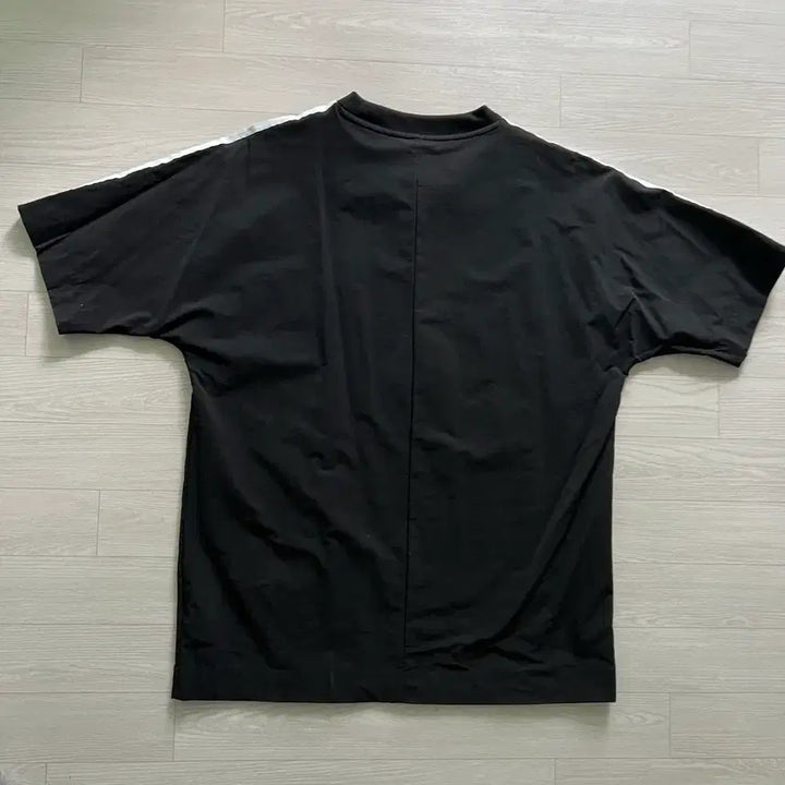 [SOLD OUT] 아디다스 반팔티 (최상)
