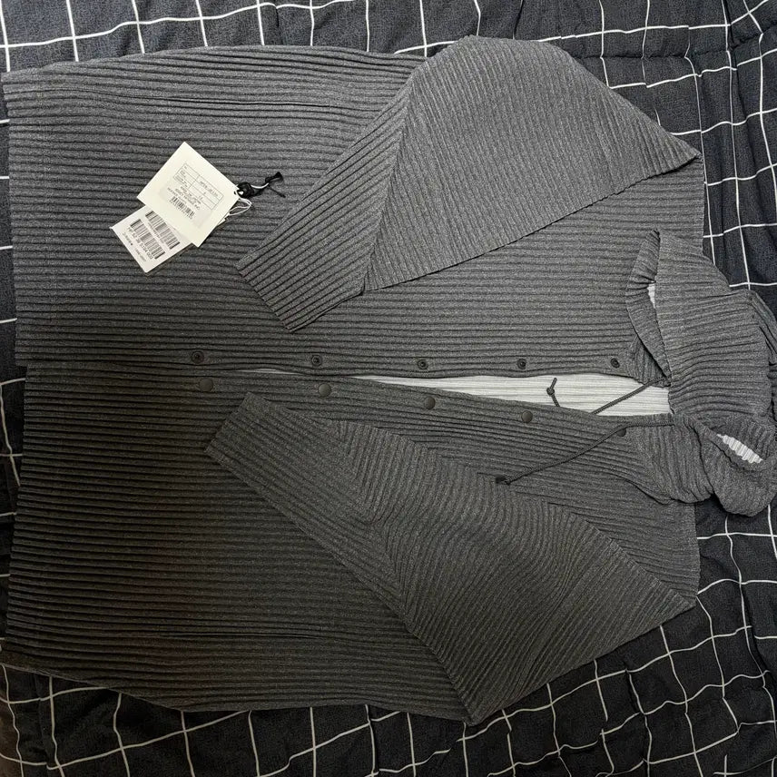 [BUNJANG] Homme Plisse Gray Heather Pleated Hoodie Jacket / 옴므플리세 그레이헤더 색상 후드 자켓 판매합니다.