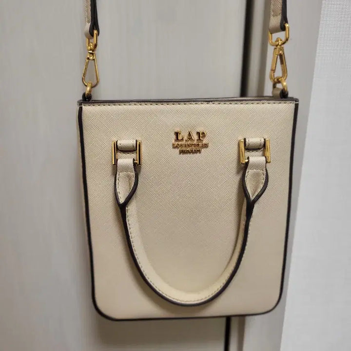 [BUNJANG] Unique Design Mini Crossbody Bag / 가방