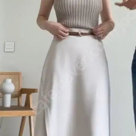 [BUNJANG] YUMER Slit Flare Skirt (Size 3) / 유메르 슬릿 플레어 스커트 새상품 3사이즈