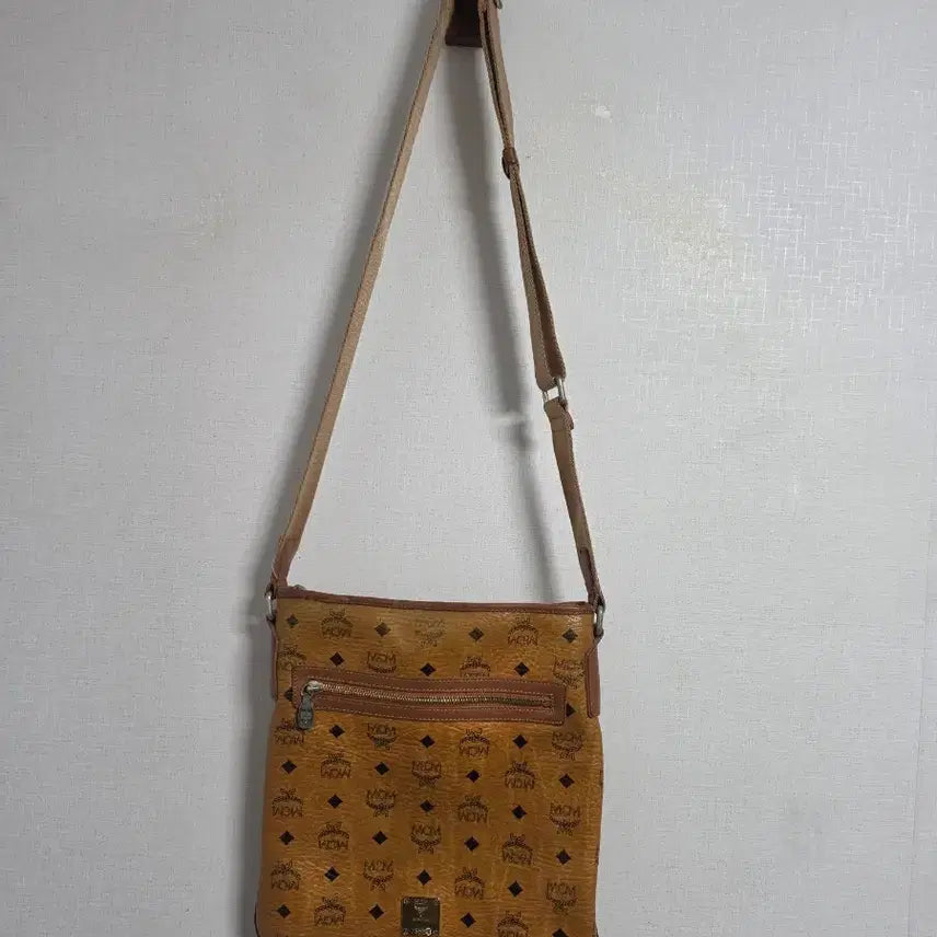 [BUNJANG] MCM Visetos Crossbody Bag / MCM 비세토스 크로스백