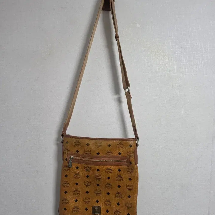 [BUNJANG] MCM Visetos Crossbody Bag / MCM 비세토스 크로스백