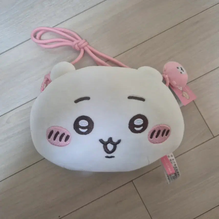 [BUNJANG] Chiikawa Crossbody Bag with Pochettes / (택O새상품) 먼작귀 치이카와 크로스백 포셰트