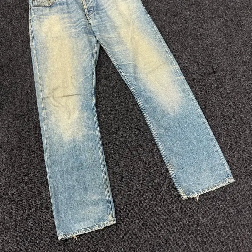 [BUNJANG] Burberry Washed Denim Pants / 버버리 워싱 데님 팬츠