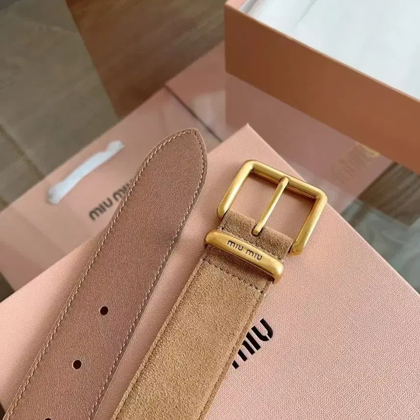 [BUNJANG] 미우미우 갈색 스웨이드 여성용 벨트 80 폭 3.5cm / 미우미우 갈색 스웨이드 여성용 벨트 80 폭 3.5cm