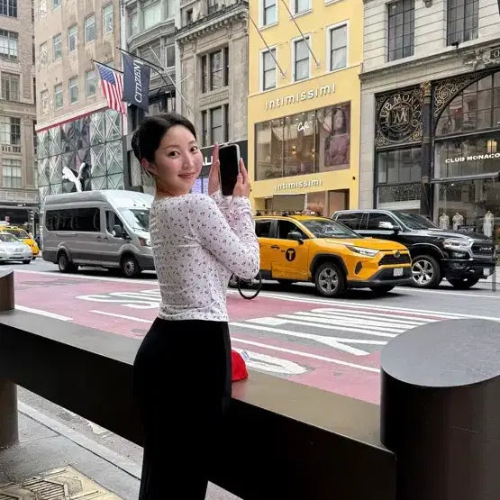 [BUNJANG] 새상품) 쇼팜 나탈리 가디건 화이트, 블랙, 초콜렛, 로즈, 레드 / 새상품) 쇼팜 나탈리 가디건 화이트, 블랙, 초콜렛, 로즈, 레드