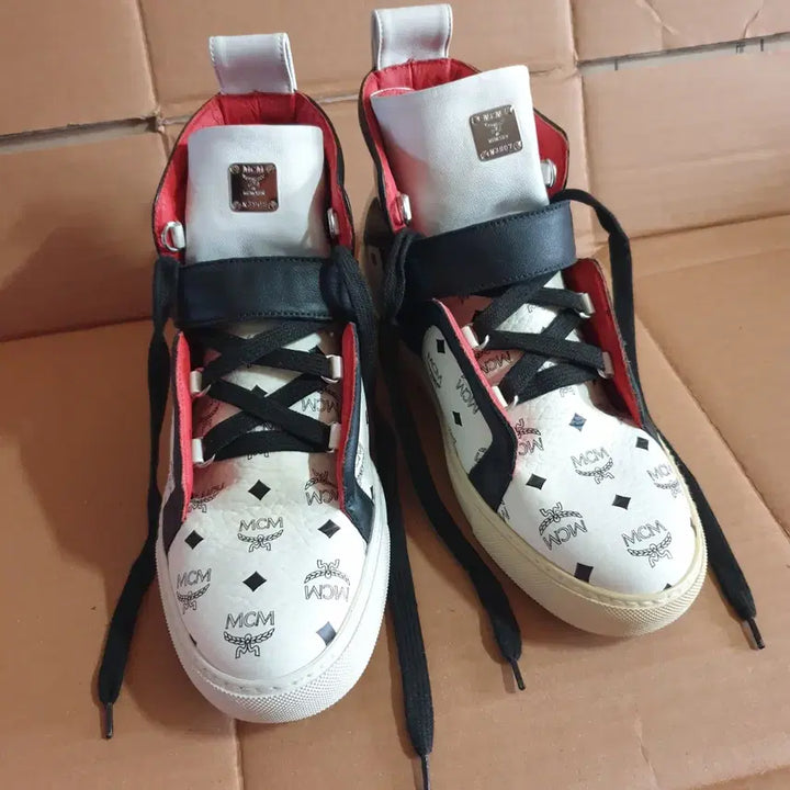 [BUNJANG] MCM Shoes Size 39 / mcm 신발 39사이즈