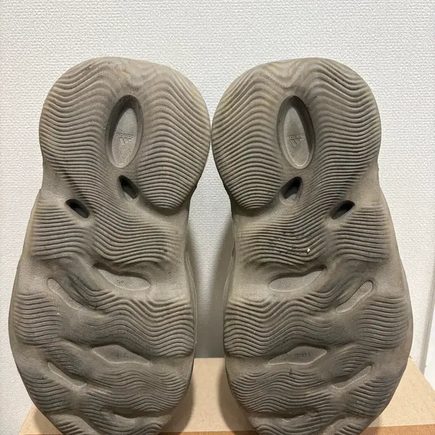 [BUNJANG] Adidas Yeezy Foam Runner Stone Sage / 아디다스 이지 폼 러너 스톤세이지((무배))