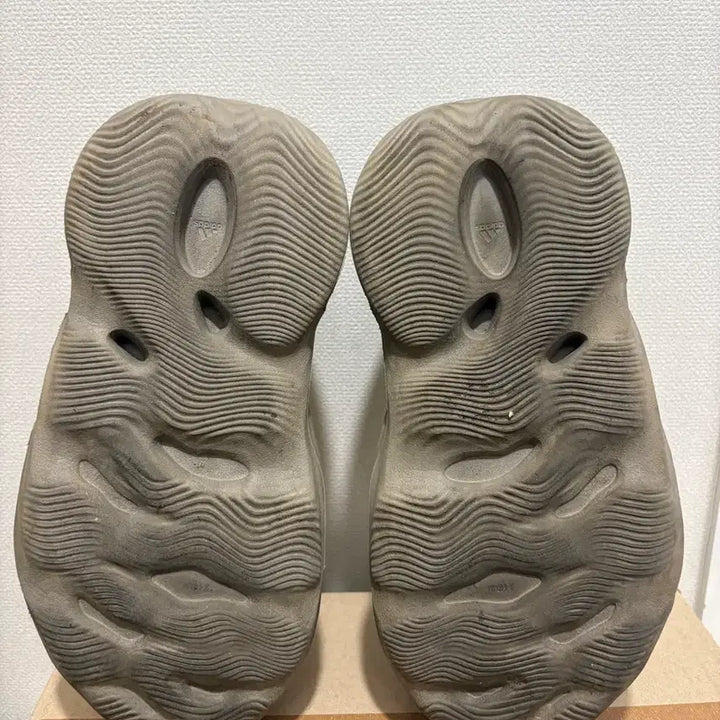 [BUNJANG] Adidas Yeezy Foam Runner Stone Sage / 아디다스 이지 폼 러너 스톤세이지((무배))