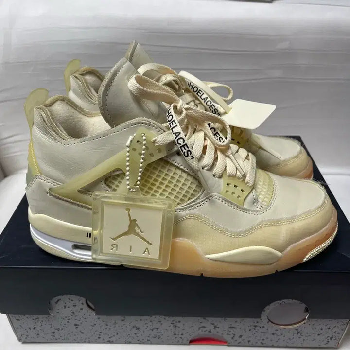 [BUNJANG] Air Jordan 4 Off-White / 조던4 오프화이트 세일 270