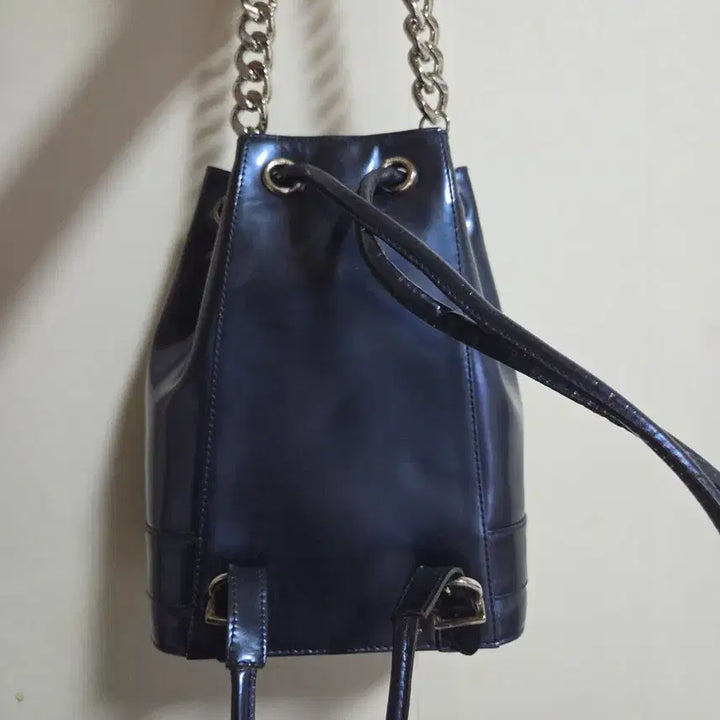 [BUNJANG] Ferragamo Patent Leather Bucket Backpack / 페라가모 페이던트 버킷 백팩