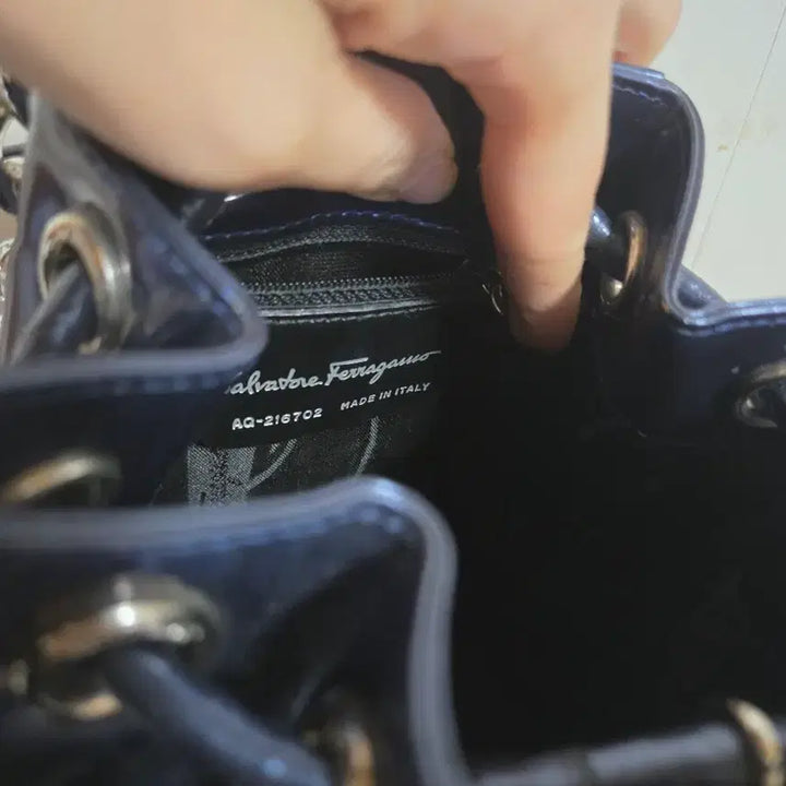 [BUNJANG] Ferragamo Patent Leather Bucket Backpack / 페라가모 페이던트 버킷 백팩