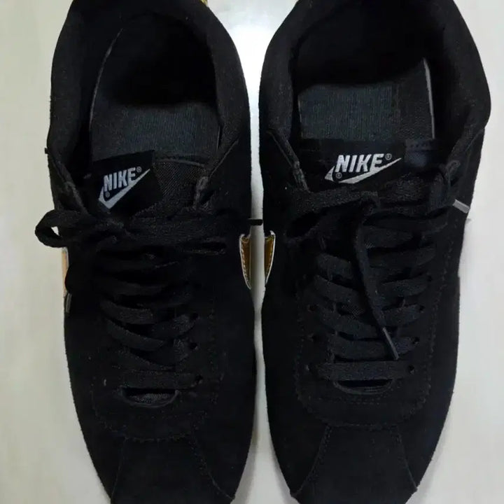 [BUNJANG] Nike Cortez Black Gold Suede Men&