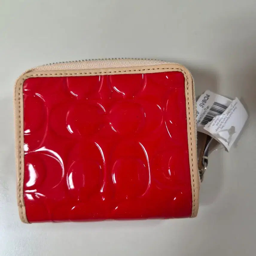 [SOLD OUT] 코치 레드에나멜 반지갑
