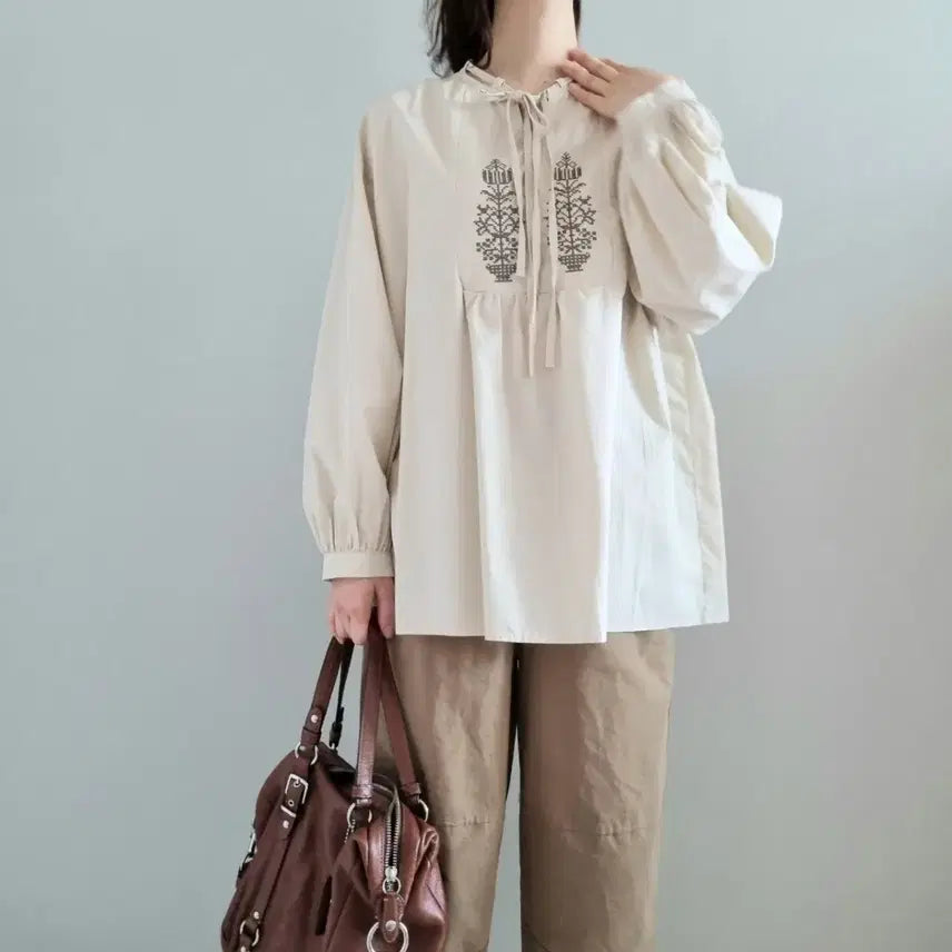 [BUNJANG] Embroidered Ethnic Blouse / 자수 에스닉 블라우스