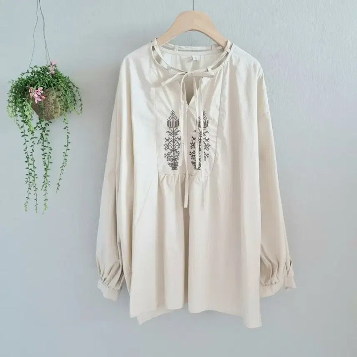 [BUNJANG] Embroidered Ethnic Blouse / 자수 에스닉 블라우스
