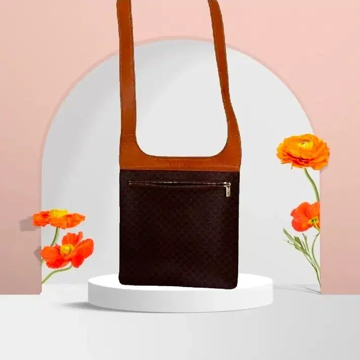 [BUNJANG] Celine Macadam Pattern Shoulder Bag / (정품) 셀린느 마카담 패턴이 돋보이는 숄더백