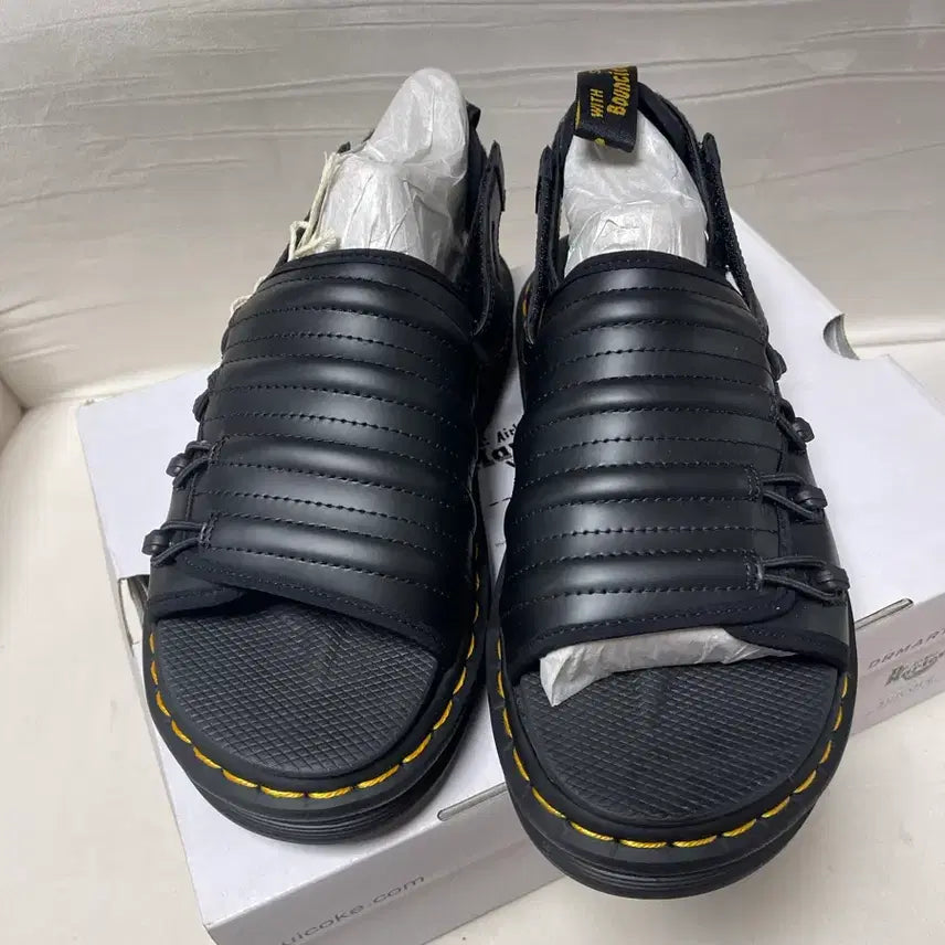 [BUNJANG] Dr. Martens x Suicoke Mura Sandals / 닥터마틴 x 스이코크 무라 샌들 260