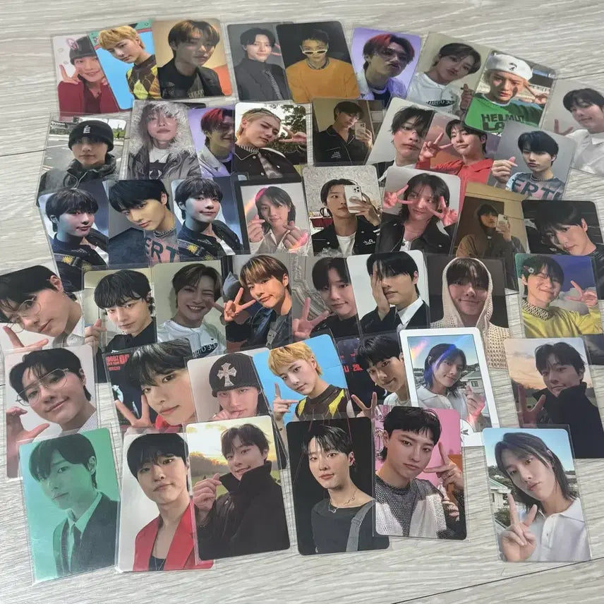 [BUNJANG] Woodz (Cho Seung Youn) Photocard Bundle Set / 조승연 우즈 woodz 포카 일괄 양도해요