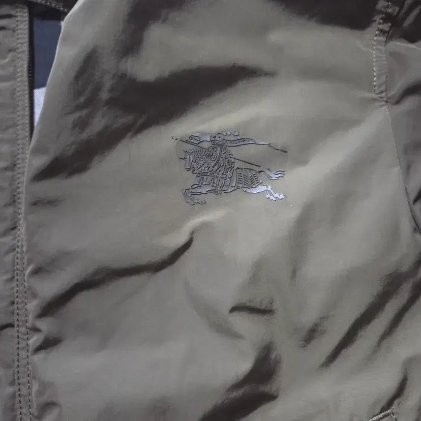 [BUNJANG] Burberry Brit Nylon Harrington Bomber Crop Jacket / 버버리 브릿 나일론 해링턴 보머 블루종 크롭 자켓