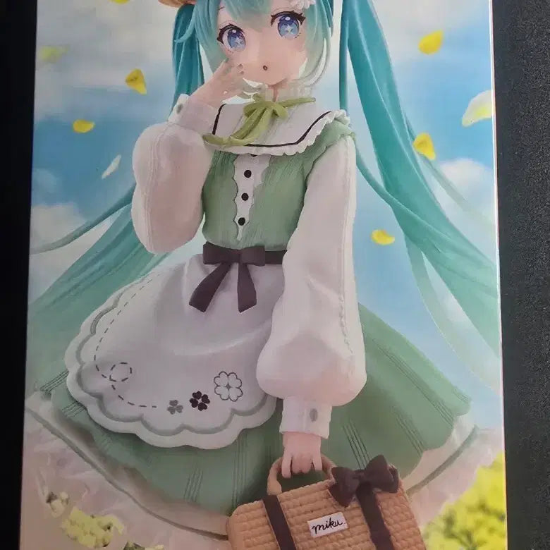 [BUNJANG] Hatsune Miku Fashion Country Figure / 하츠네 미쿠 패션 컨트리 피규어 판매합니다