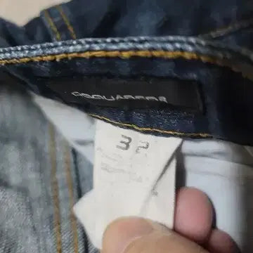 [BUNJANG] Dsquared2 Authentic 5-Part Denim Shorts (32-inch) / 디스퀘어드2 정품 (32인치) 5부데님 청바지 / 정리맨