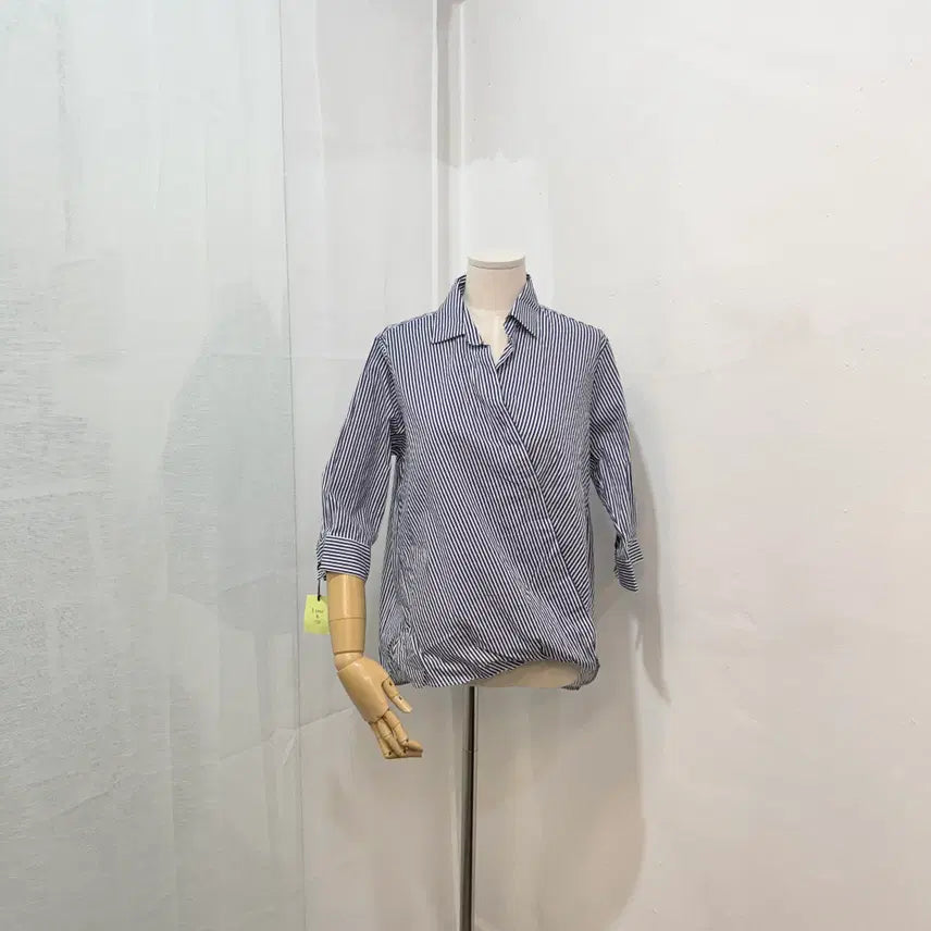 [BUNJANG] Lapstyle Striped 7-Part Sleeve Blouse Shirt / 랩스타일 스트라이프 줄무늬 칠부 블라우스 셔츠 4443