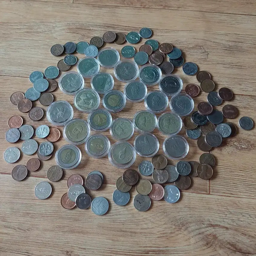[BUNJANG] Foreign Coin Collection Bundle (Thailand, Hong Kong, USA, Japan, Philippines, etc.) with 25mm Coin Capsules / 외국 동전  (태국, 홍콩, 미국,일본, 필리핀 등)