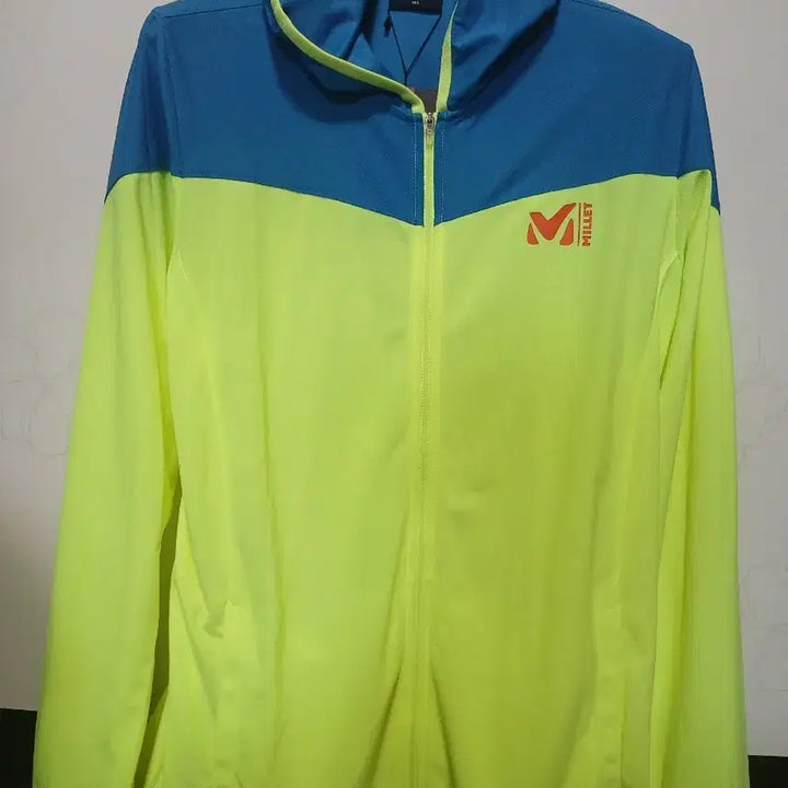 [BUNJANG] Millet Color-Block Windbreaker Jacket 105 / 밀레 바람막이 옐로우/블루 자켓105