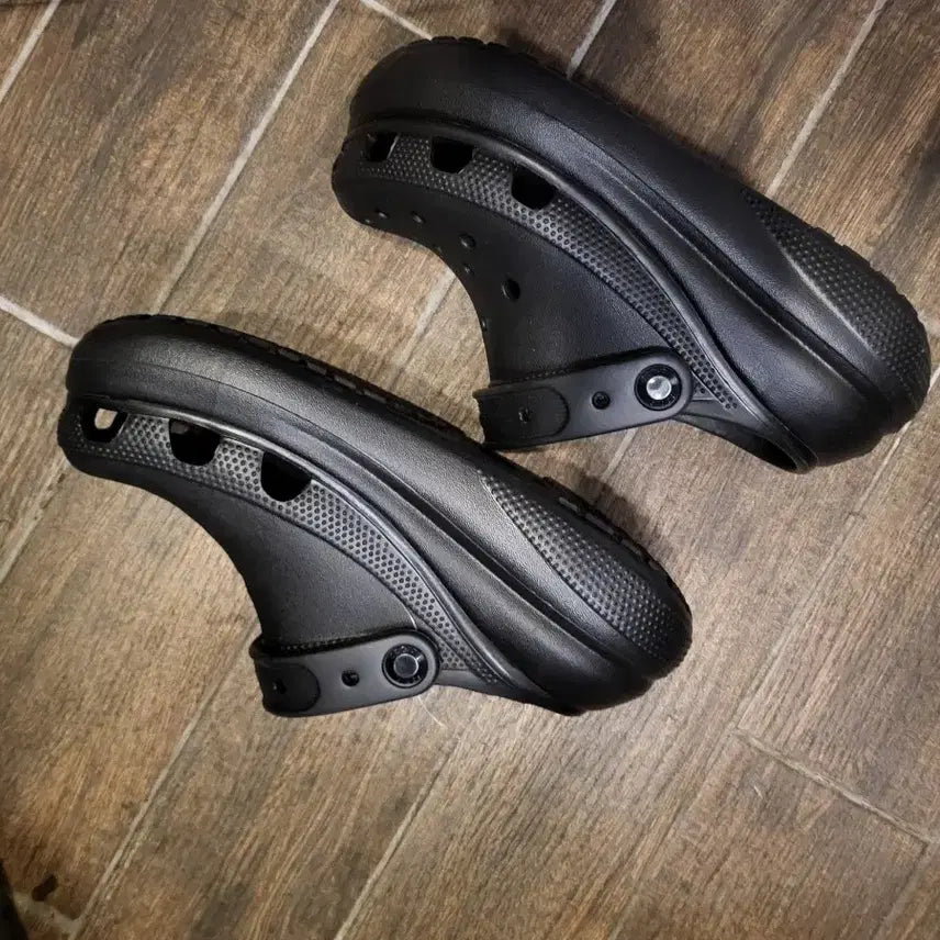 [BUNJANG] Crocs Classic Clog Black M4 W6 / 크록스 클래식 클로그 블랙 m4 w6