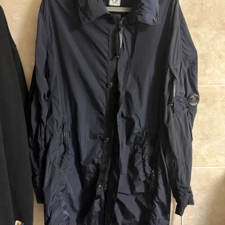 [SOLD OUT] CP컴퍼니 고글 트렌치 자켓 네이비 105