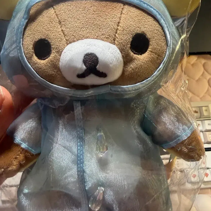 [BUNJANG] Rilakkuma Raincoat Plush Doll / 우비 리락쿠마 인형