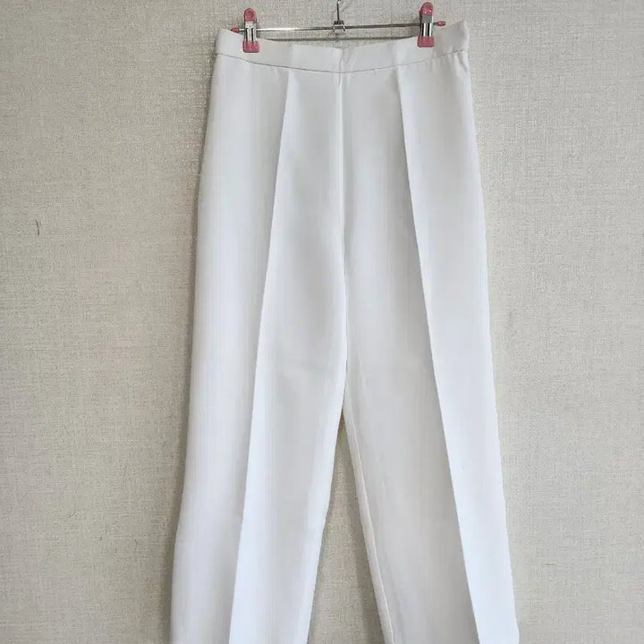 [SOLD OUT] 간지나는 흰색 여름바지