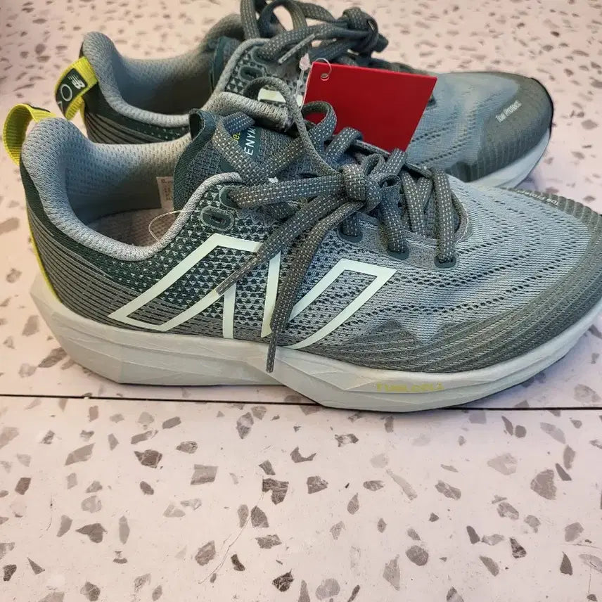 [BUNJANG] New Balance Fresh Foam Running Shoes Mint 235 / 새제품)뉴발란스 퓨어셀 러닝화 235 민트색상