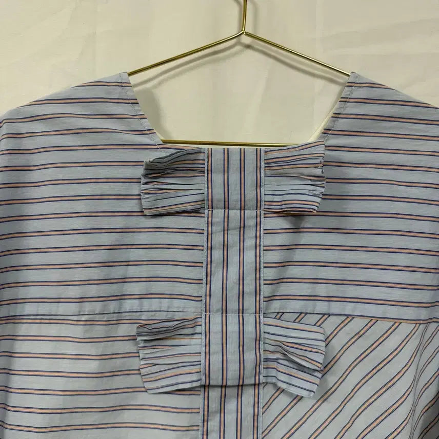 [SOLD OUT] 럭키슈에뜨 백리본 스트라이프 배색 반팔