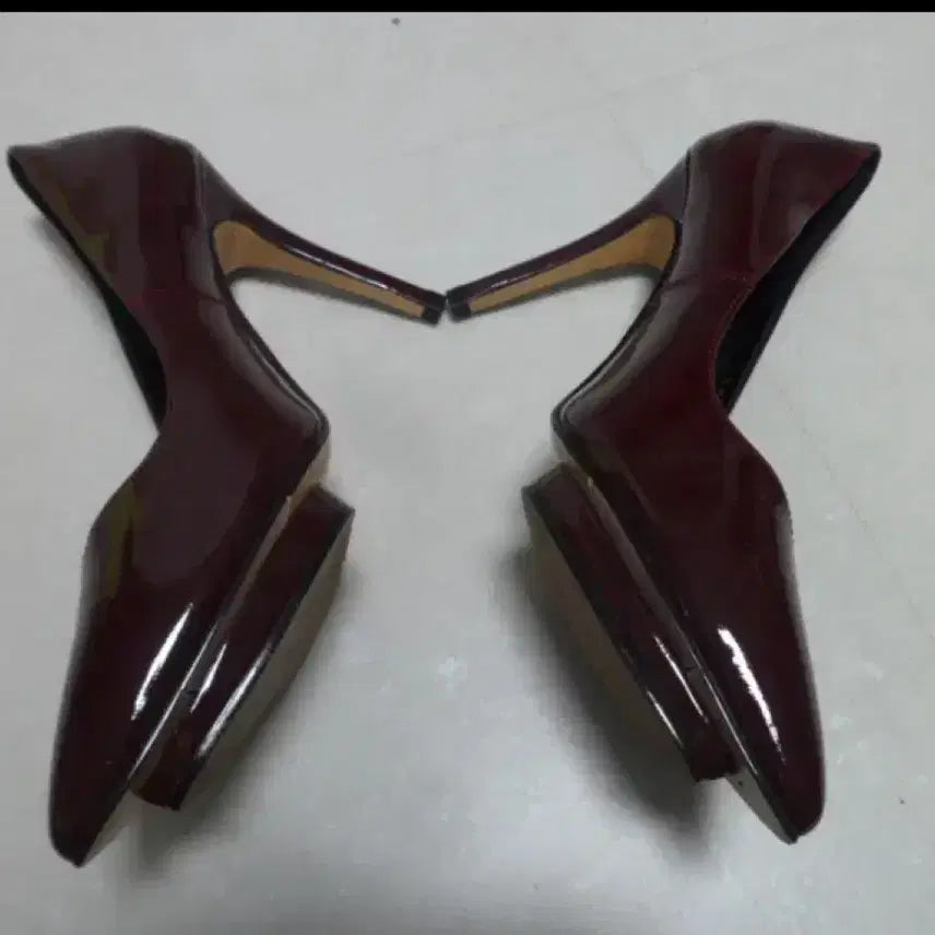 [BUNJANG] Burgundy Wine Enamel Platform Heels / 버건디 와인색 에나멜 가보시 힐 235-240
