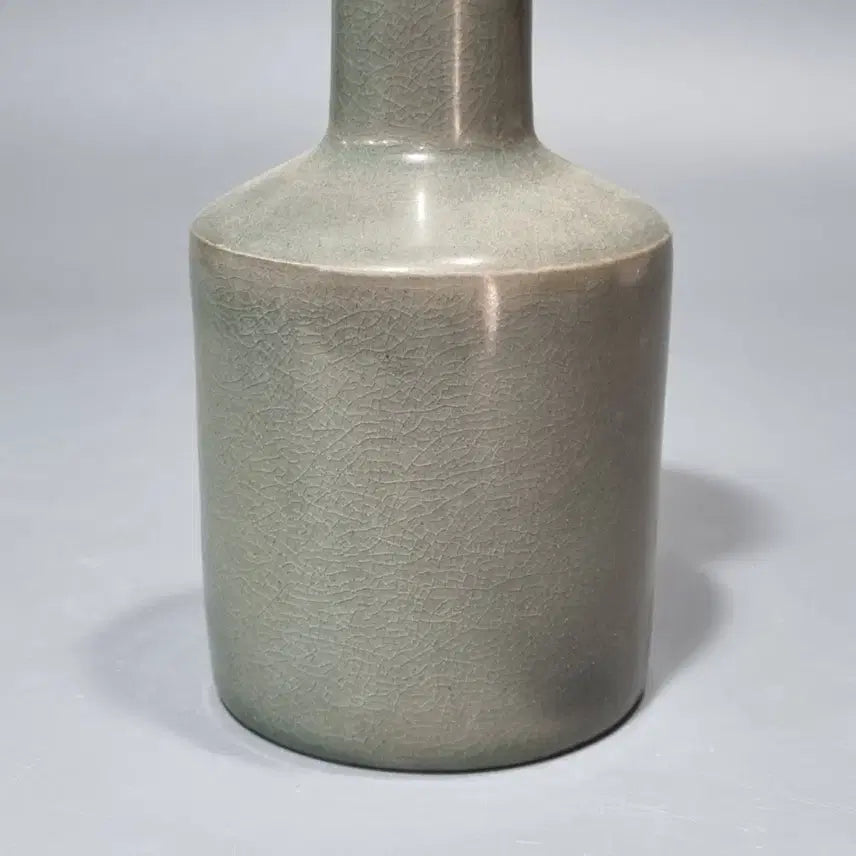 [BUNJANG] Celadon Vase with Bird Spout (Height 18.2cm) / 청자 봉추병. 고18.2
