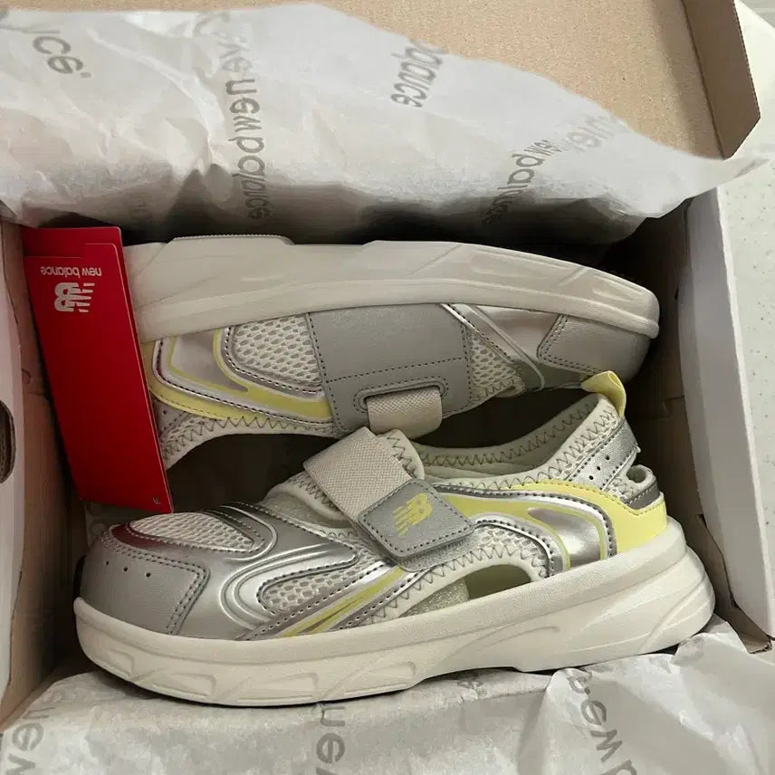 [BUNJANG] New Balance Friedlx Sandals Yellow / (230mm)프리들엑스 샌들 옐로우 뉴발란스 프리들x 새제품 팝니다