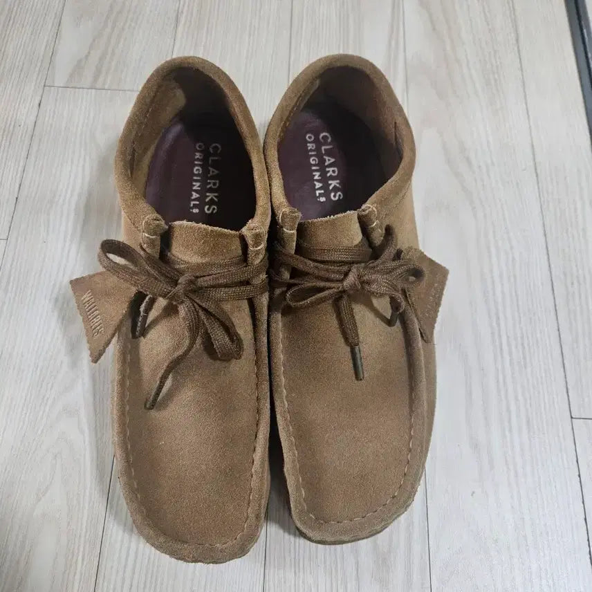 [BUNJANG] Clarks Wallabee Cola Suede Shoes / 클락스 왈라비 콜라 265 eu42