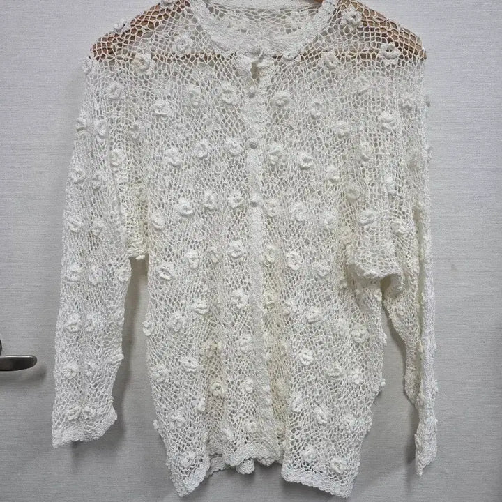 [BUNJANG] White Flower Crochet Knit Cardigan / 화이트 크로셰 뜨개 가디건 플라워 니트