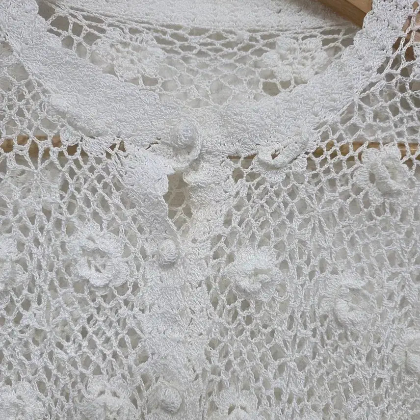 [BUNJANG] White Flower Crochet Knit Cardigan / 화이트 크로셰 뜨개 가디건 플라워 니트