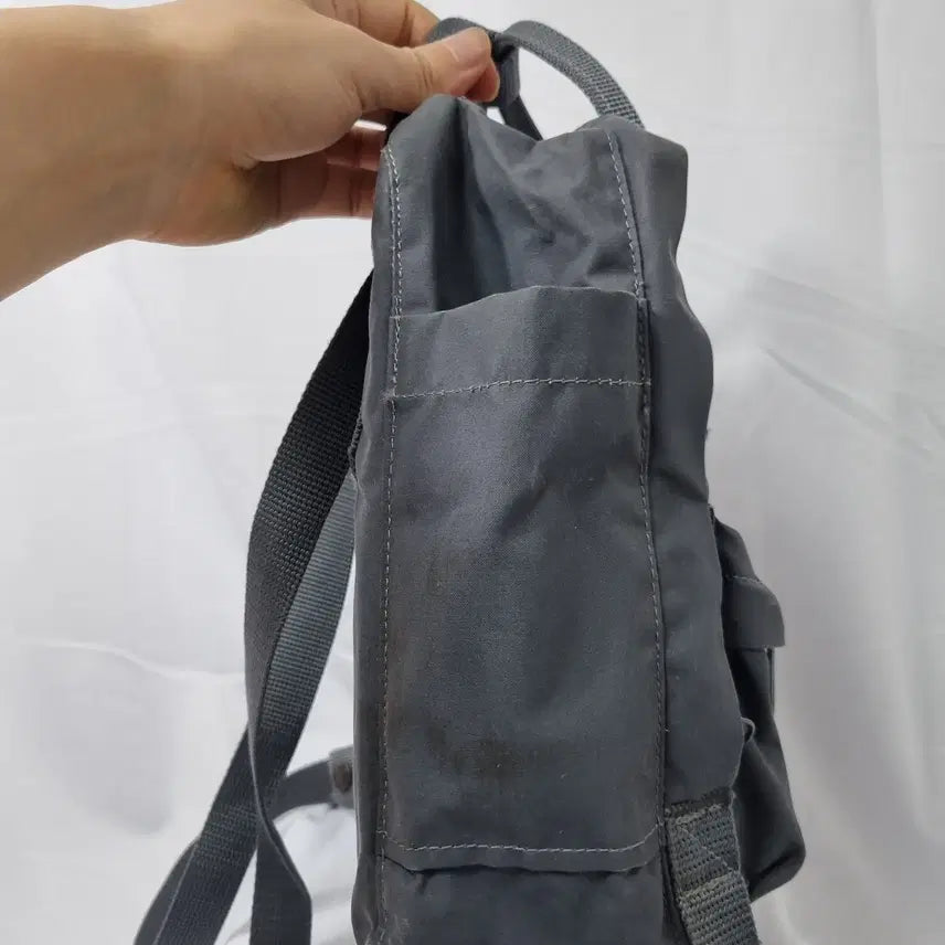 [BUNJANG] Fjallraven Kanken Mini 7L Backpack (Gray) - Vintage / 빈티지하서 피엘라벤 칸켄 미니 7L 그레이 백팩