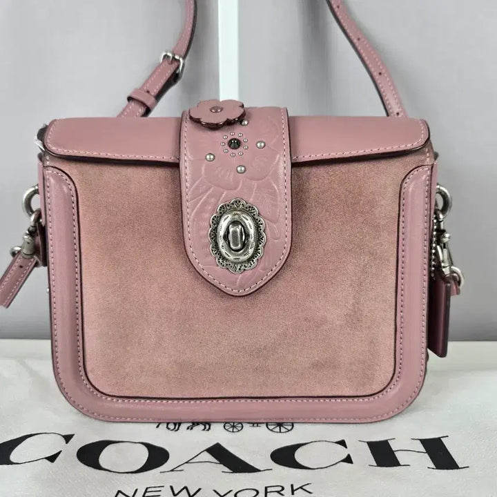 [BUNJANG] COACH 코치 플라워 꽃 가죽 크로스백 가방 정품 핑크 / COACH 코치 플라워 꽃 가죽 크로스백 가방 정품 핑크