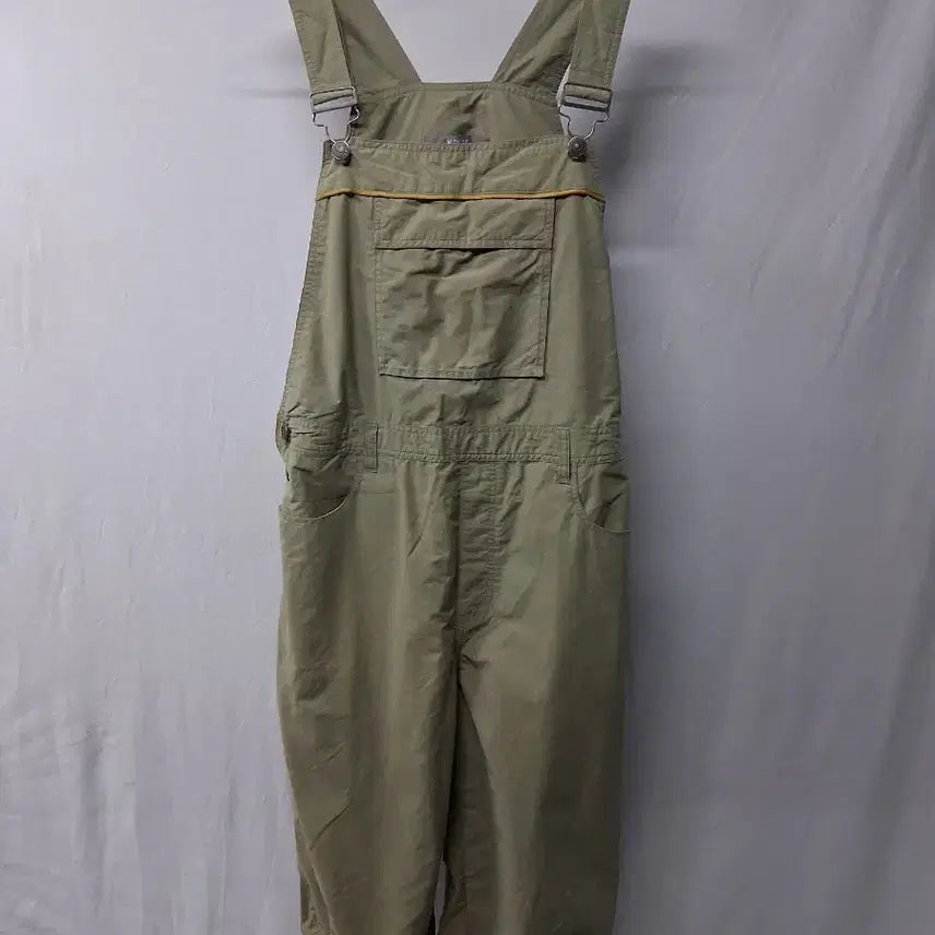 [SOLD OUT] 카키색 7부 여성 점프수트 프리