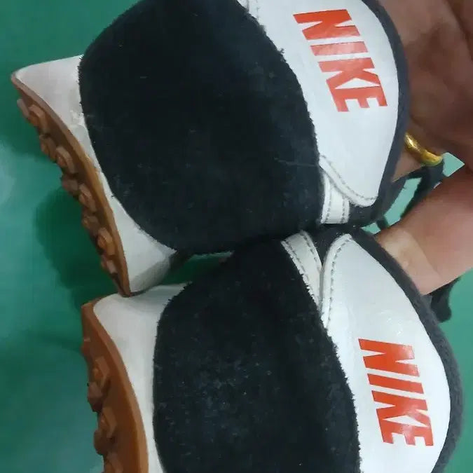 [BUNJANG] Nike Daybreak Sneakers Black/White / 나이키 데이브레이크 운동화 블랙/화이트  225사이즈 사용감있음