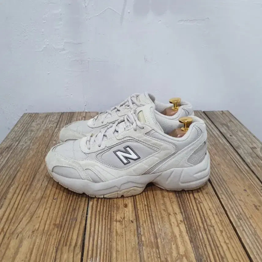 [SOLD OUT] 뉴발란스 452 어글리슈즈 (245MM)