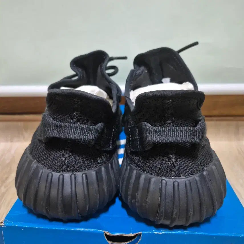 [BUNJANG] 아디다스 이지부스트 350 V2 블랙 오닉스 / [쿨거래할인]아디다스 이지부스트 350 V2 블랙 오닉스 270 사이즈