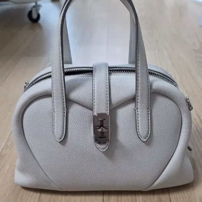 [SOLD OUT] 분크 러브 토트백 스몰 아이보리